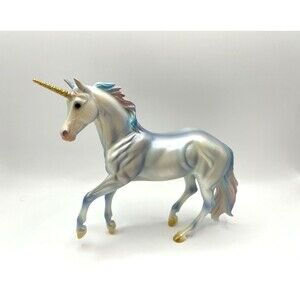 Breyer Horse Magical Unicorn Serendipity 2019
